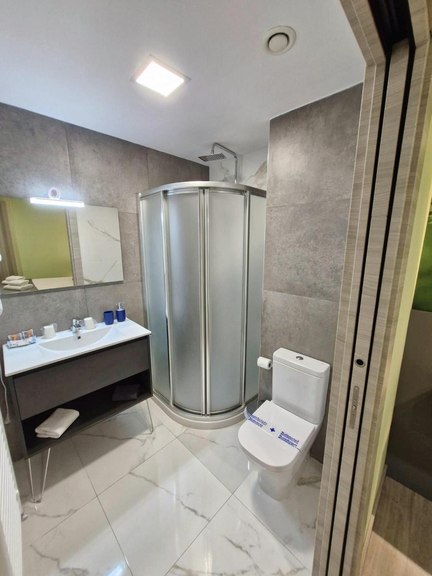 Feeling Home - Suites&Rooms León Exterior foto