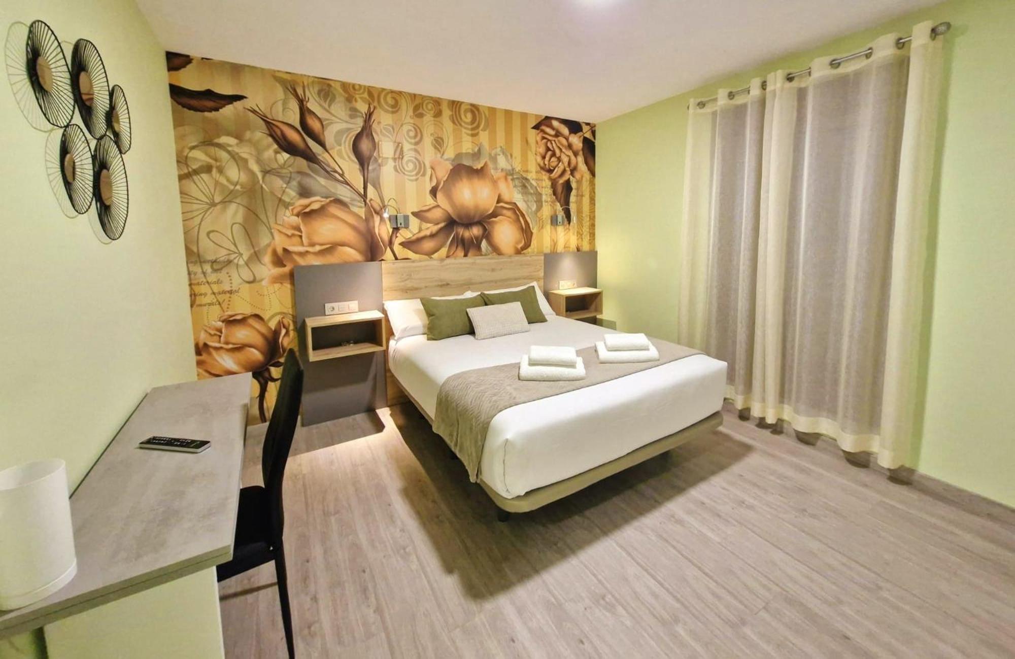 Feeling Home - Suites&Rooms León Exterior foto