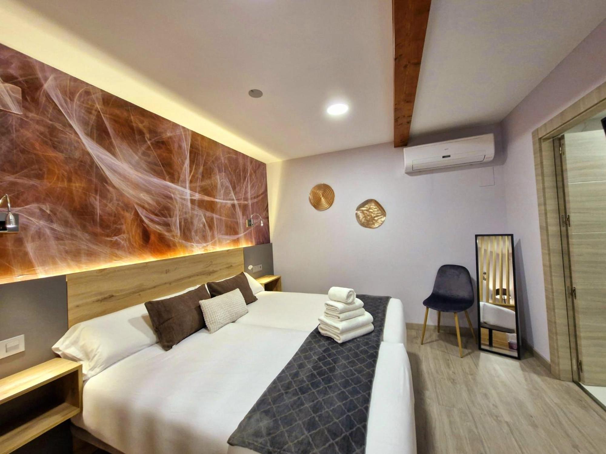Feeling Home - Suites&Rooms León Exterior foto