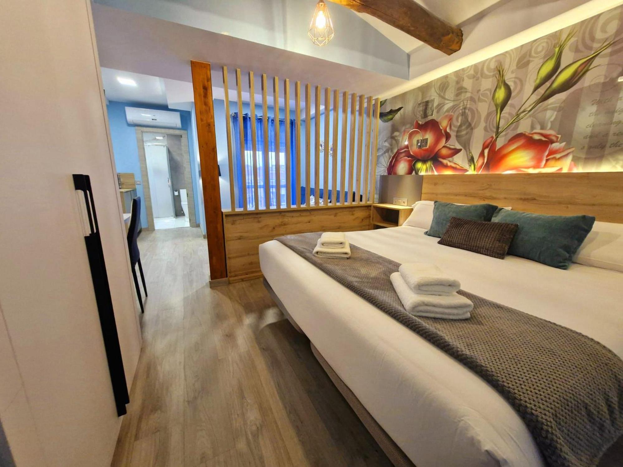 Feeling Home - Suites&Rooms León Exterior foto