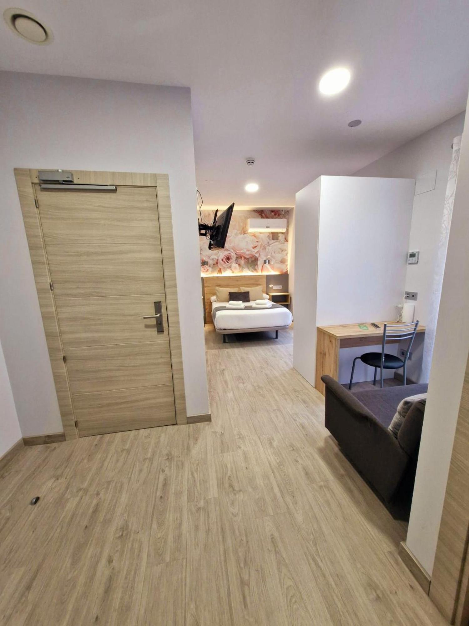Feeling Home - Suites&Rooms León Exterior foto