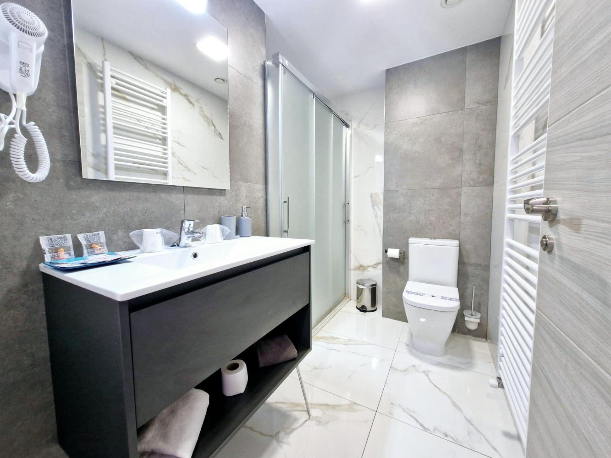 Feeling Home - Suites&Rooms León Exterior foto
